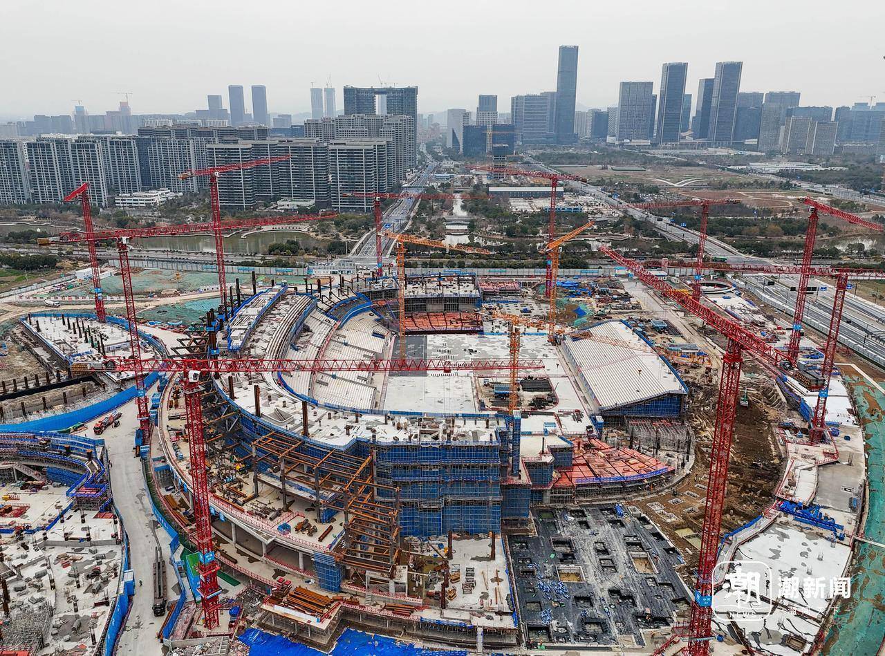 新兴足球场馆建设热潮推动城市面貌升级的简单介绍