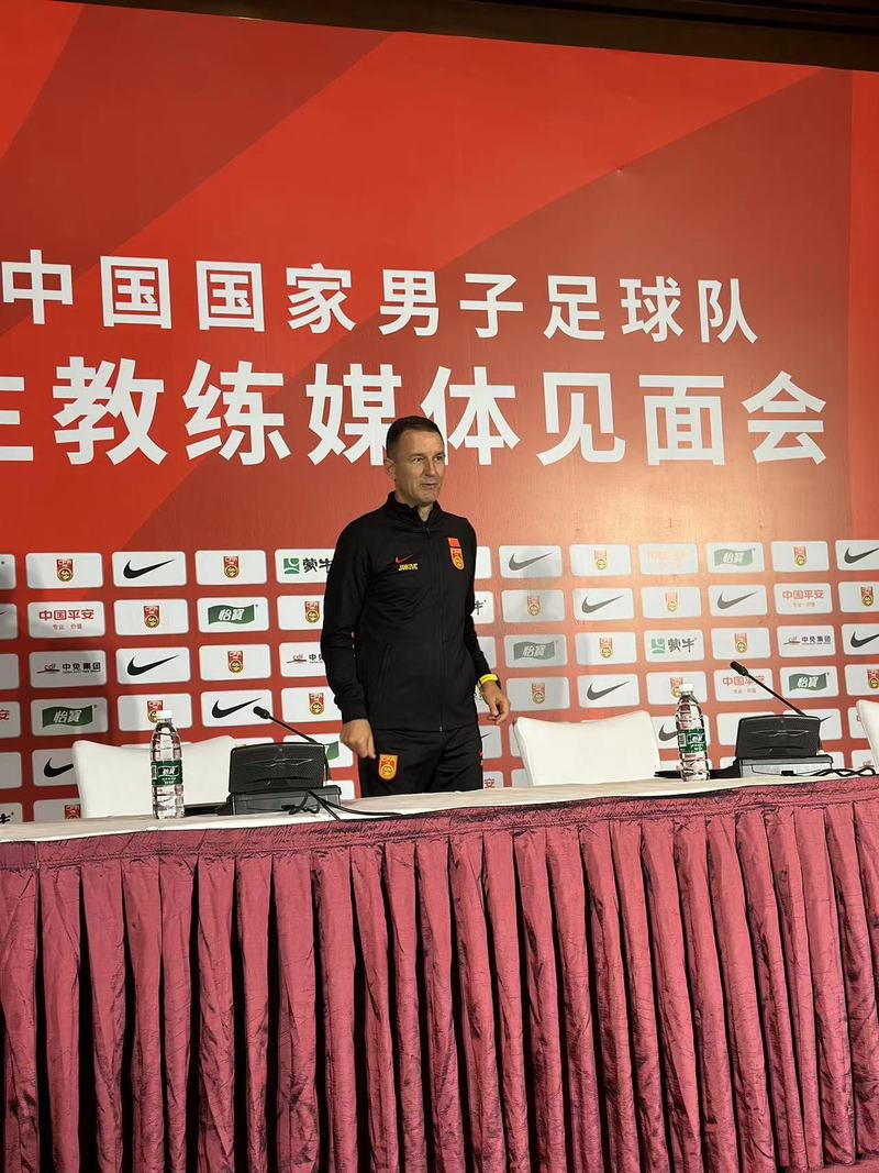 教练点评:北京队主教练赞扬士气高昂的表现!的简单介绍 教练点评:北京队主教练赞扬士气高昂的表现!的简单介绍