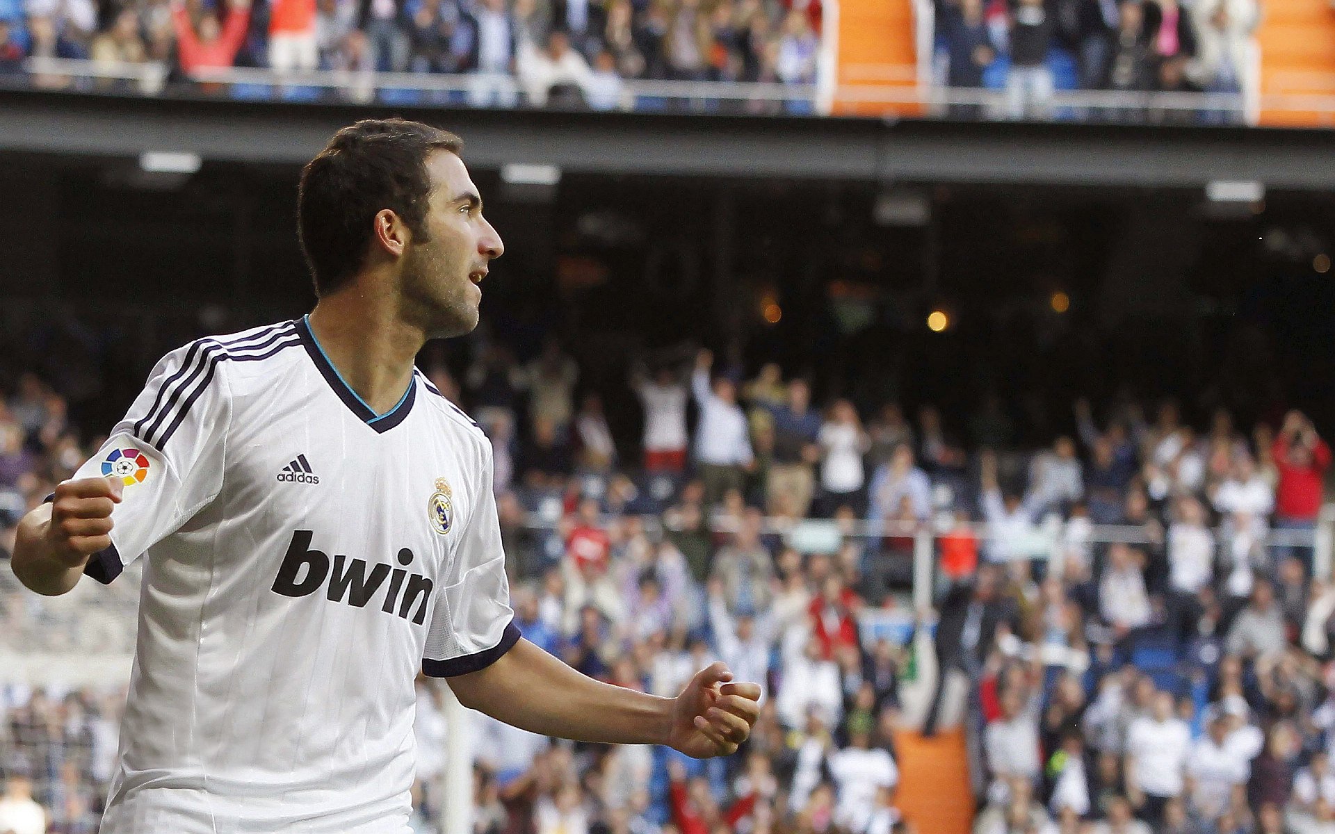 巴拉圭队豪取三分 特立尼达电梯